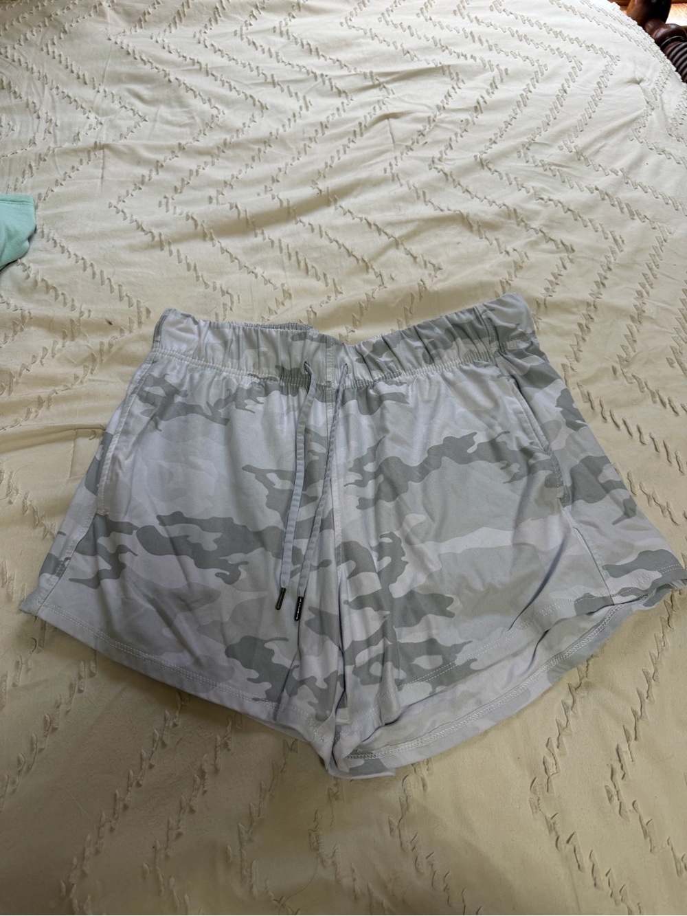 Shorts Bundle - Picture 3 of 6